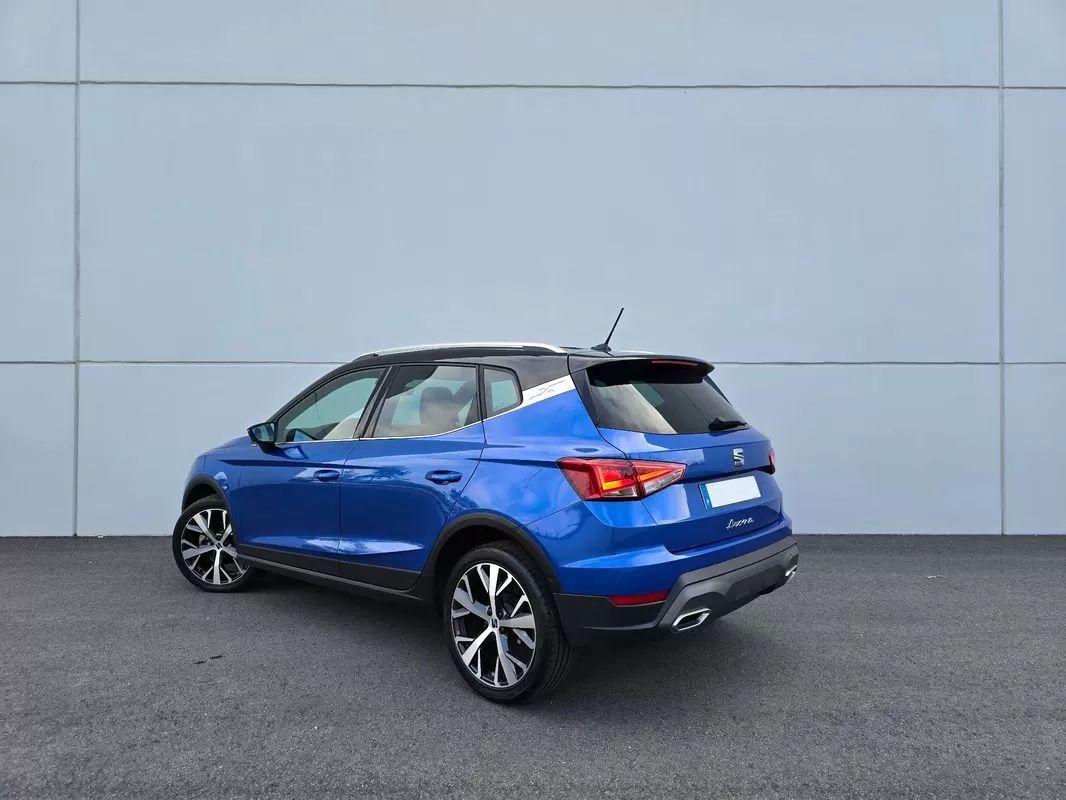 seat-arona-2023-gasolina-999cc