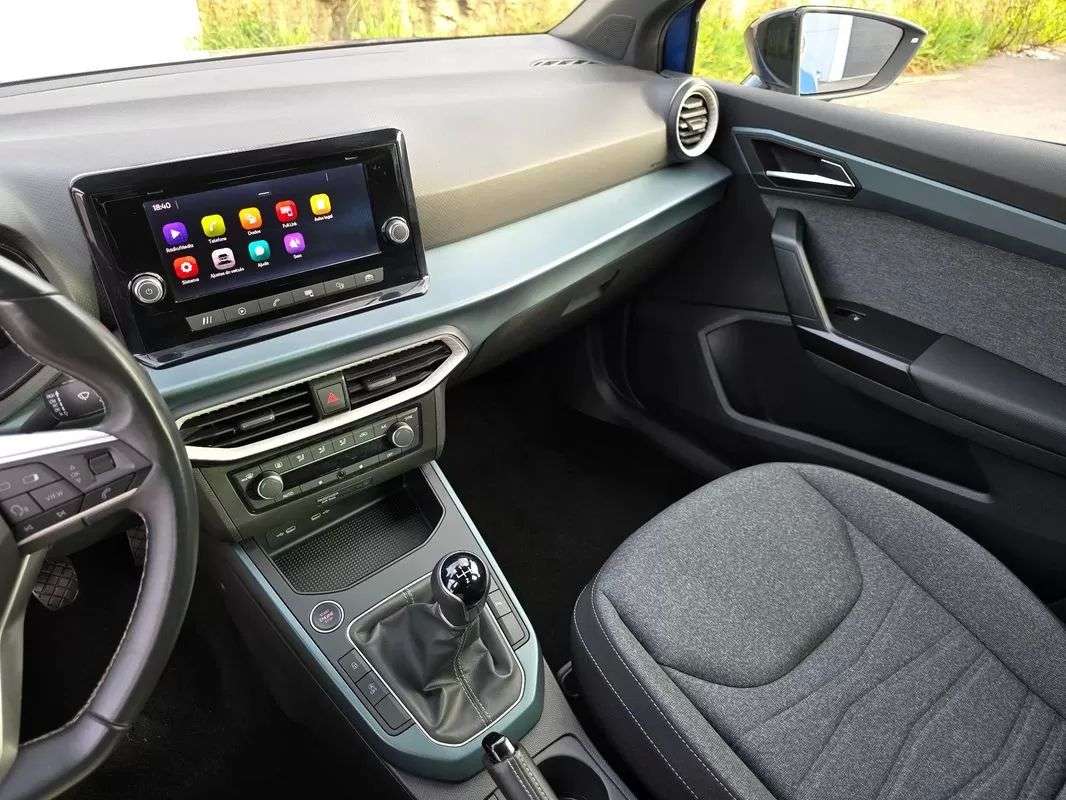seat-arona-2023-gasolina-999cc