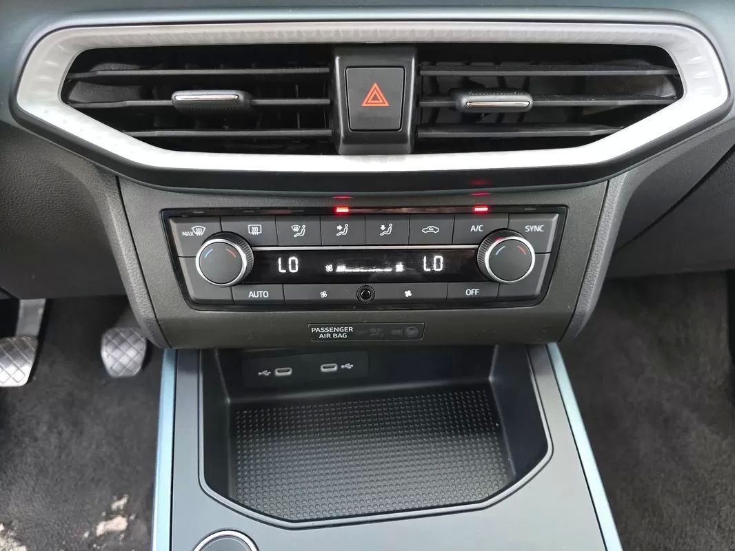 seat-arona-2023-gasolina-999cc