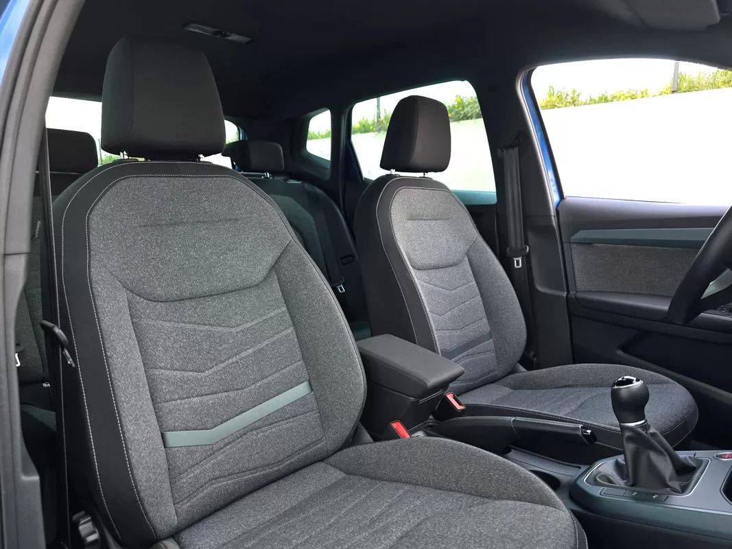 seat-arona-2023-gasolina-999cc