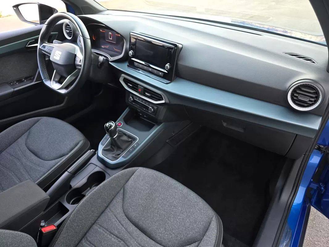 seat-arona-2023-gasolina-999cc