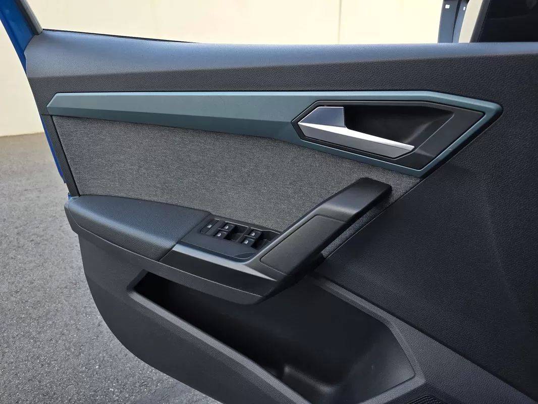 seat-arona-2023-gasolina-999cc