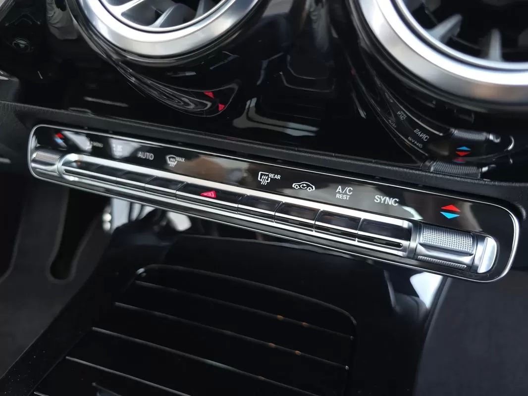mercedes-benz-cla-2022-diesel-1950cc