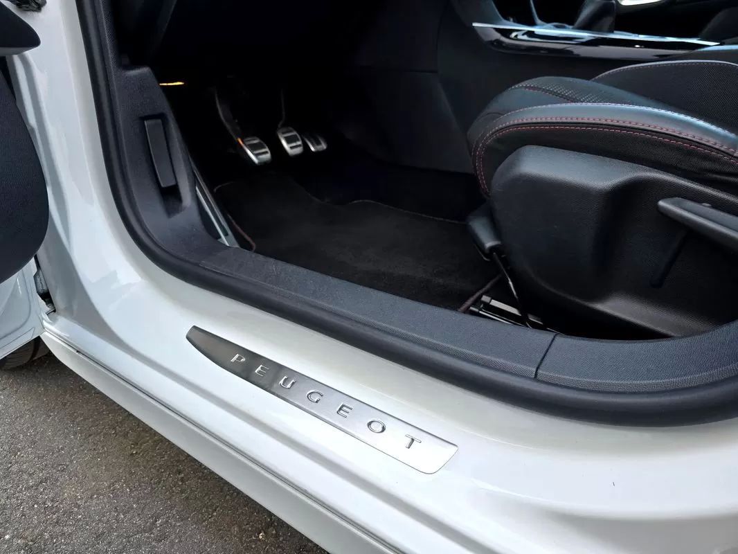 peugeot-308-sw-2017-diesel-1560cc