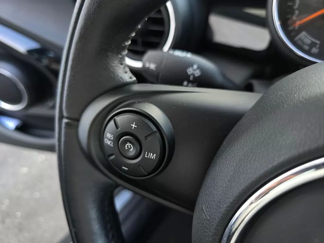 mini-hatch-2017-gasolina-1198cc