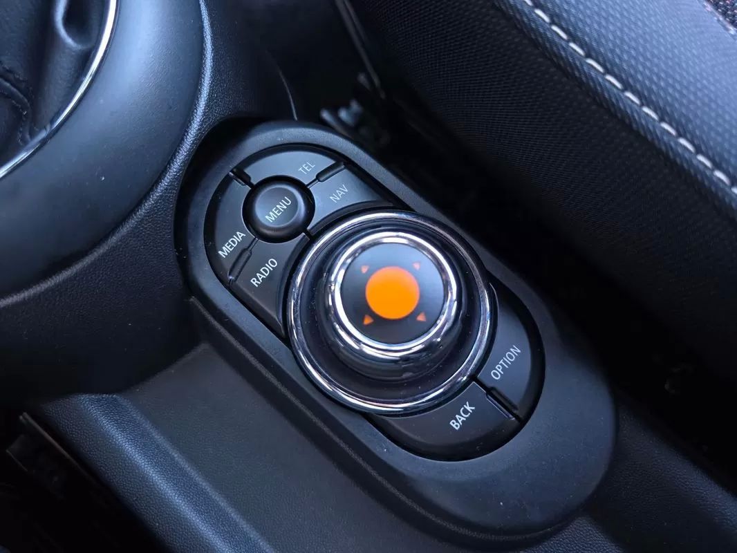 mini-hatch-2017-gasolina-1198cc