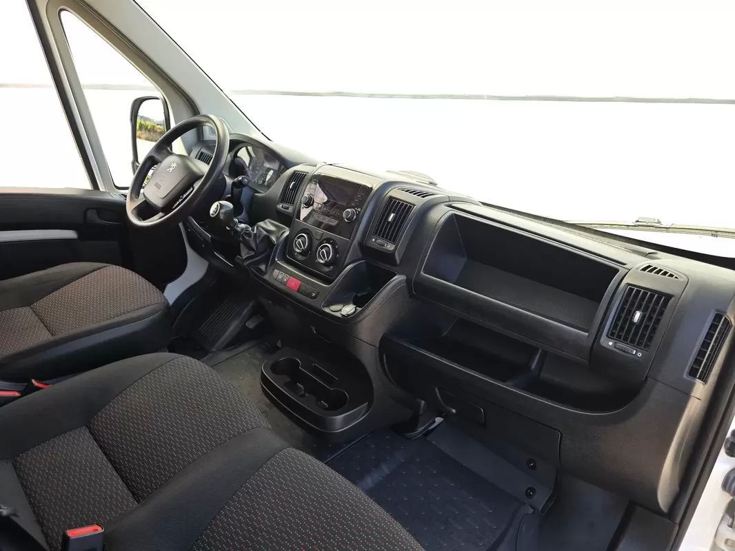 peugeot-boxer-2020-diesel-2179cc