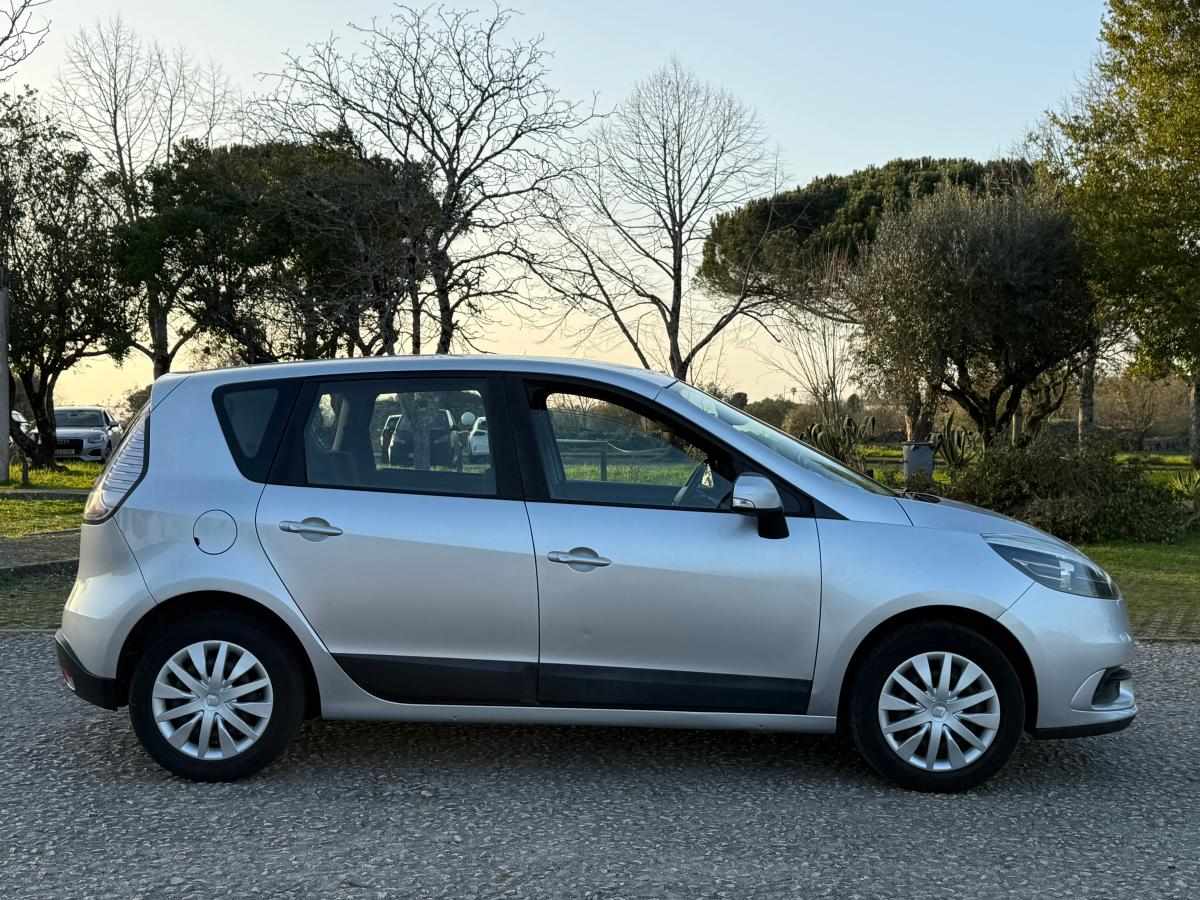 renault-scenic-1-5-dci-2013-diesel-1461cc