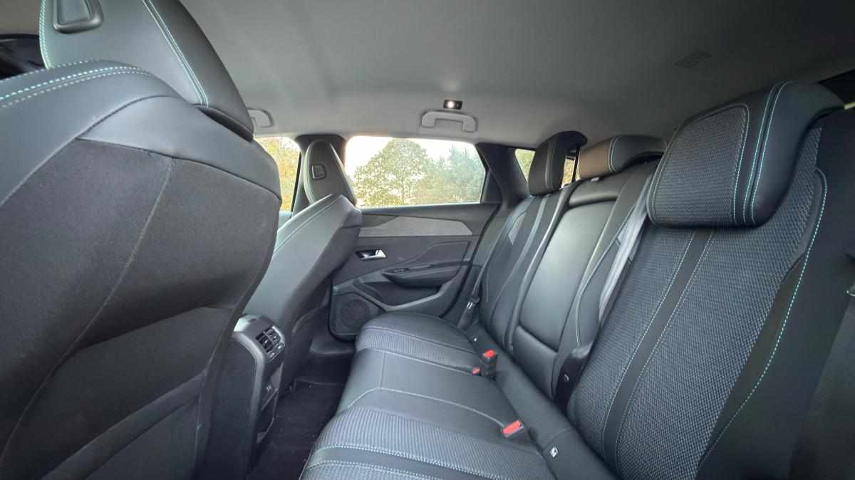 peugeot-308-1-5-bluehdi-2023-diesel-1499cc