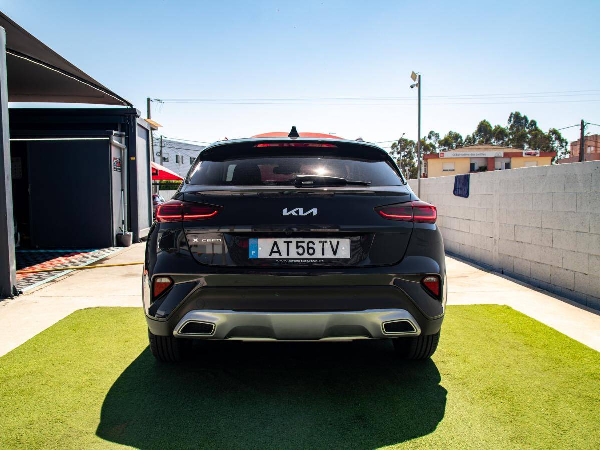 kia-xceed-2022-hibrido-a-gasolina-1580cc