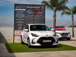toyota-yaris-2024-hibrido-a-gasolina-1490cc