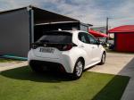 toyota-yaris-2024-hibrido-a-gasolina-1490cc