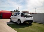 toyota-yaris-2024-hibrido-a-gasolina-1490cc