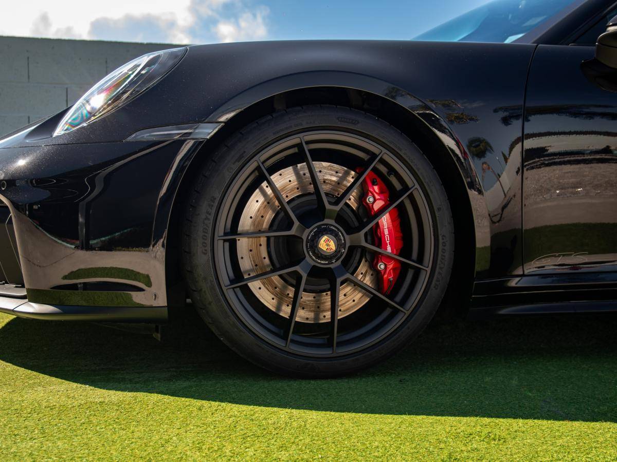 porsche-992-2025-gasolina-3591cc