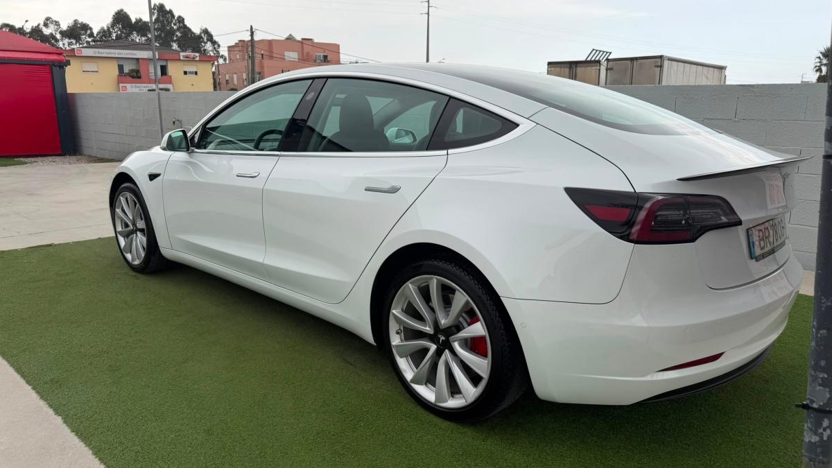 tesla-model-3-2019-eletrico-0cc