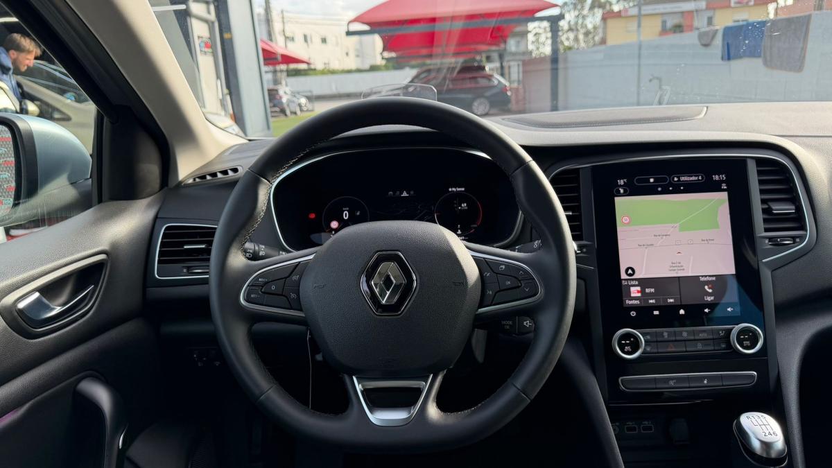 renault-megane-sport-tourer-2021-diesel-1461cc