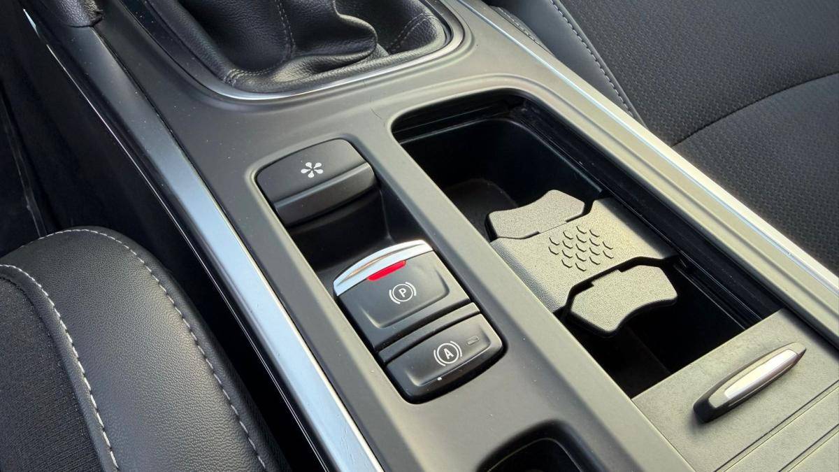 renault-megane-sport-tourer-2021-diesel-1461cc