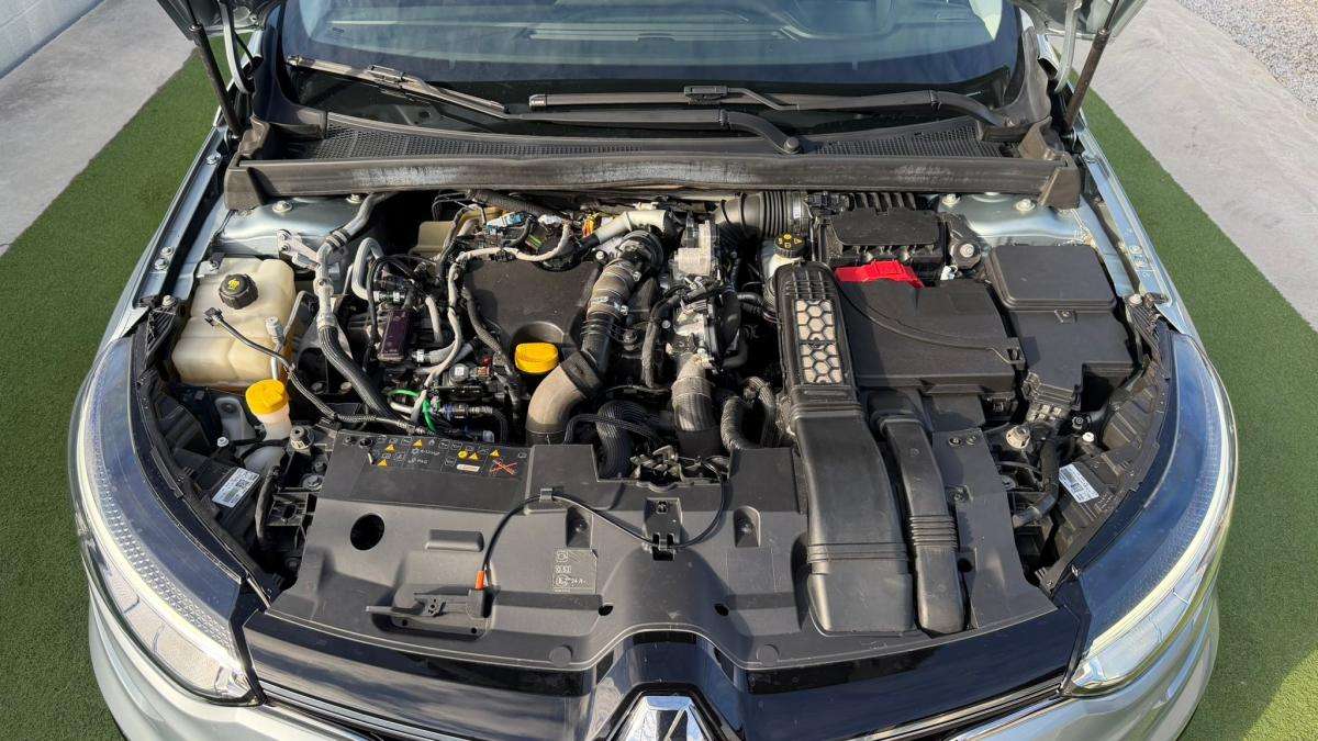 renault-megane-sport-tourer-2021-diesel-1461cc