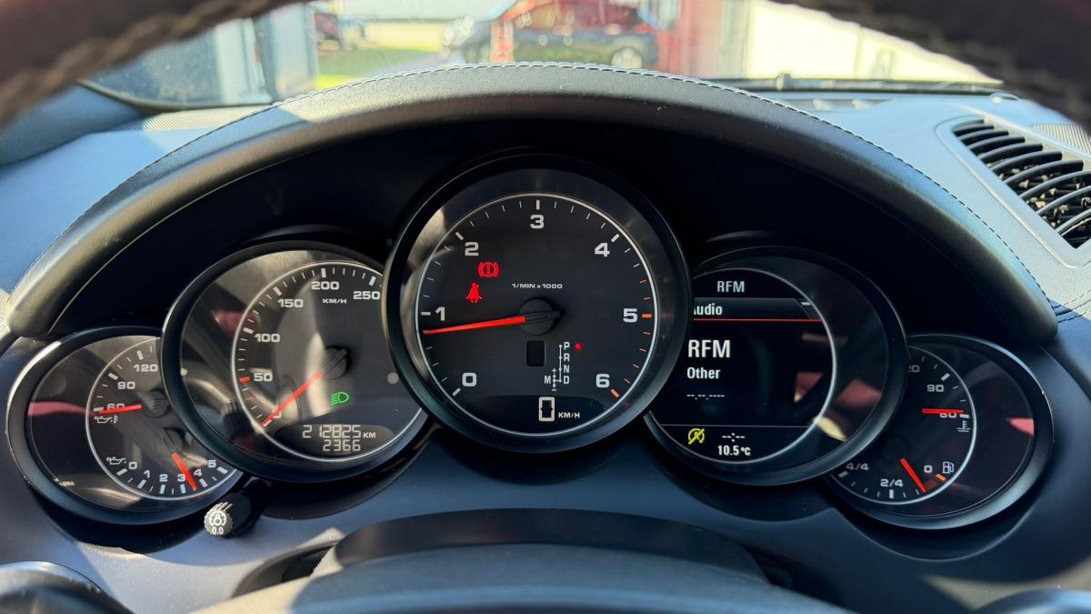 porsche-cayenne-2010-diesel-2967cc