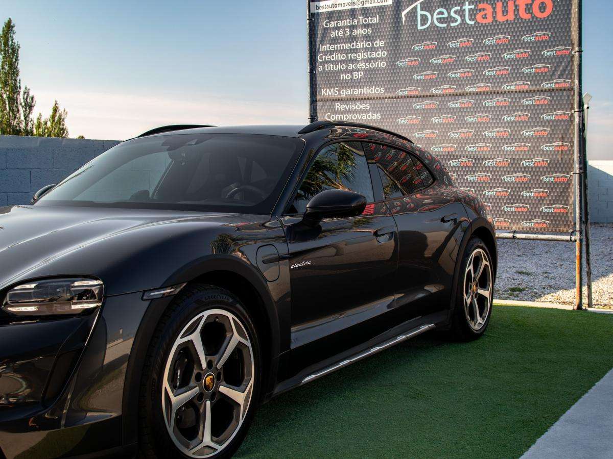 porsche-taycan-2024-eletrico-0cc
