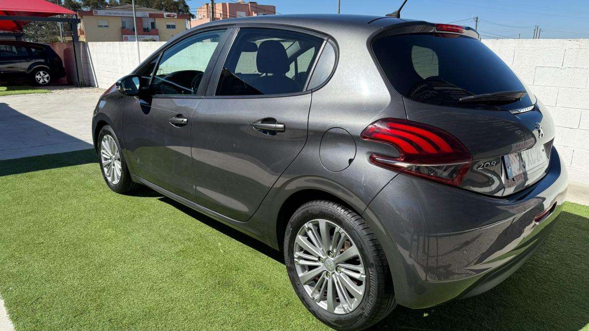 peugeot-208-2019-diesel-1499cc