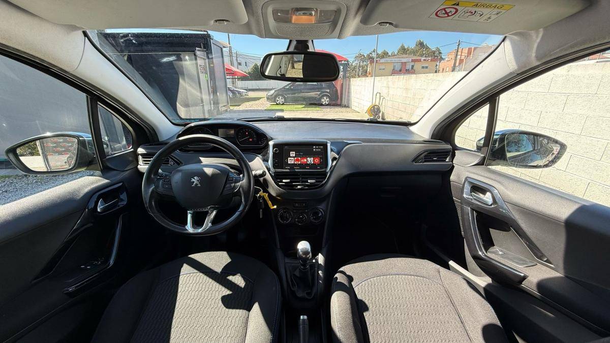 peugeot-208-2019-diesel-1499cc