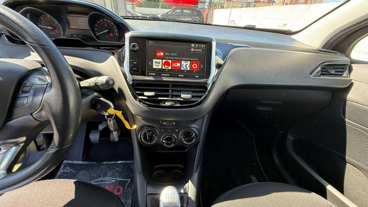 peugeot-208-2019-diesel-1499cc