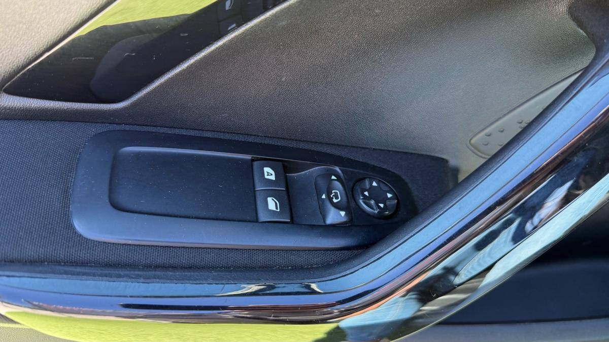 peugeot-208-2019-diesel-1499cc