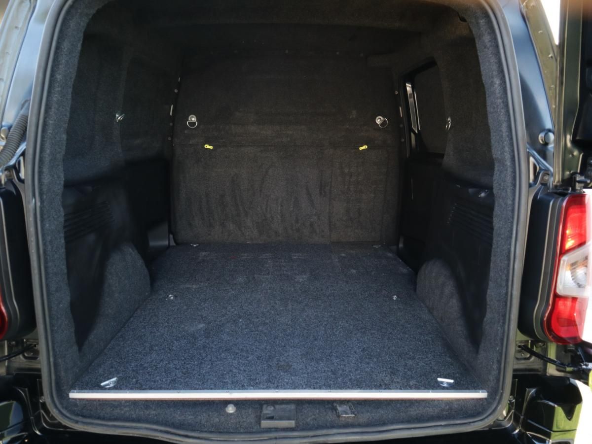 citroen-berlingo-2023-diesel-1499cc