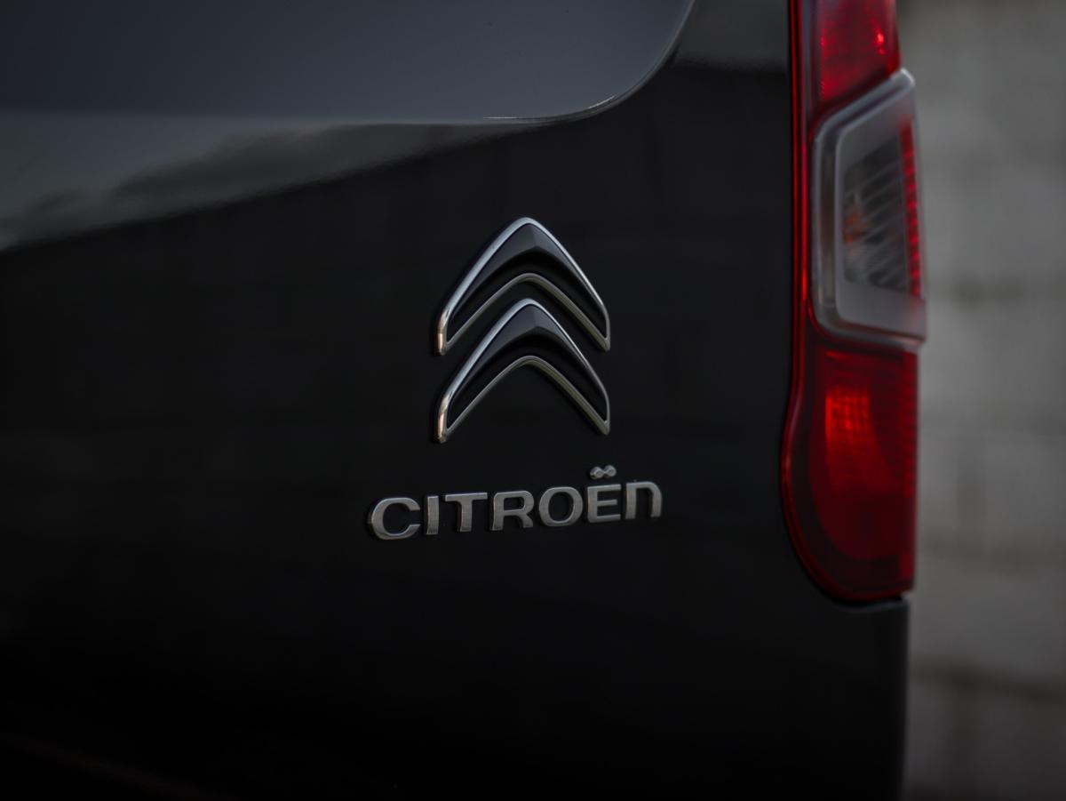 citroen-berlingo-2023-diesel-1499cc