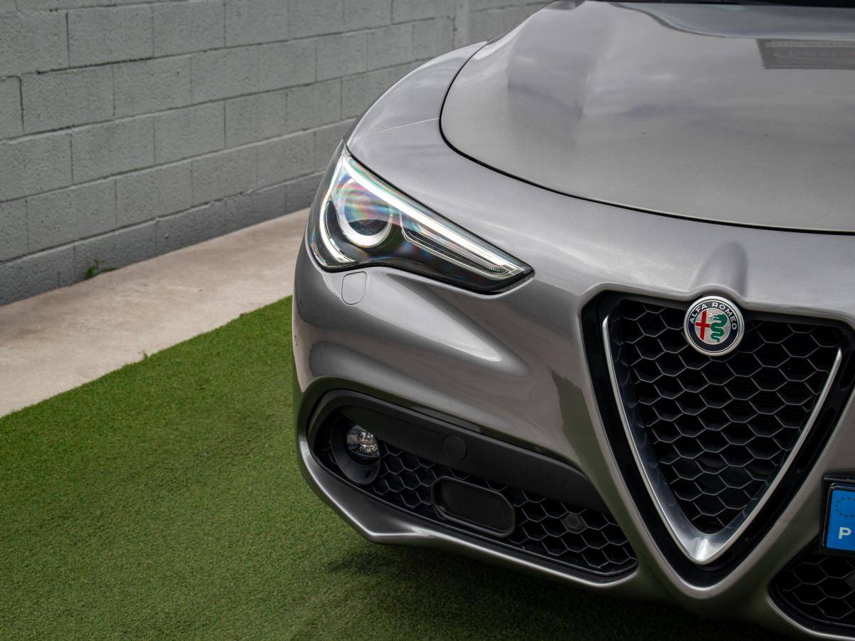 alfa-romeo-stelvio-2018-diesel-2143cc