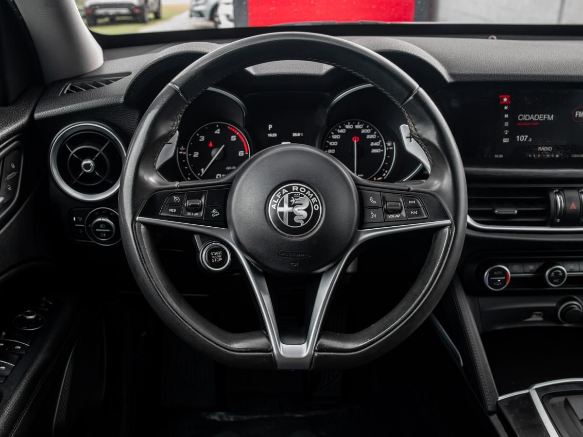 alfa-romeo-stelvio-2018-diesel-2143cc