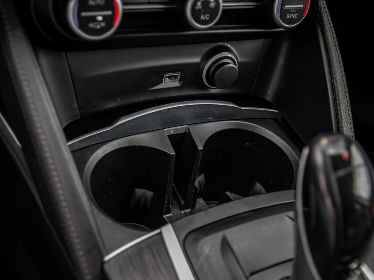 alfa-romeo-stelvio-2018-diesel-2143cc