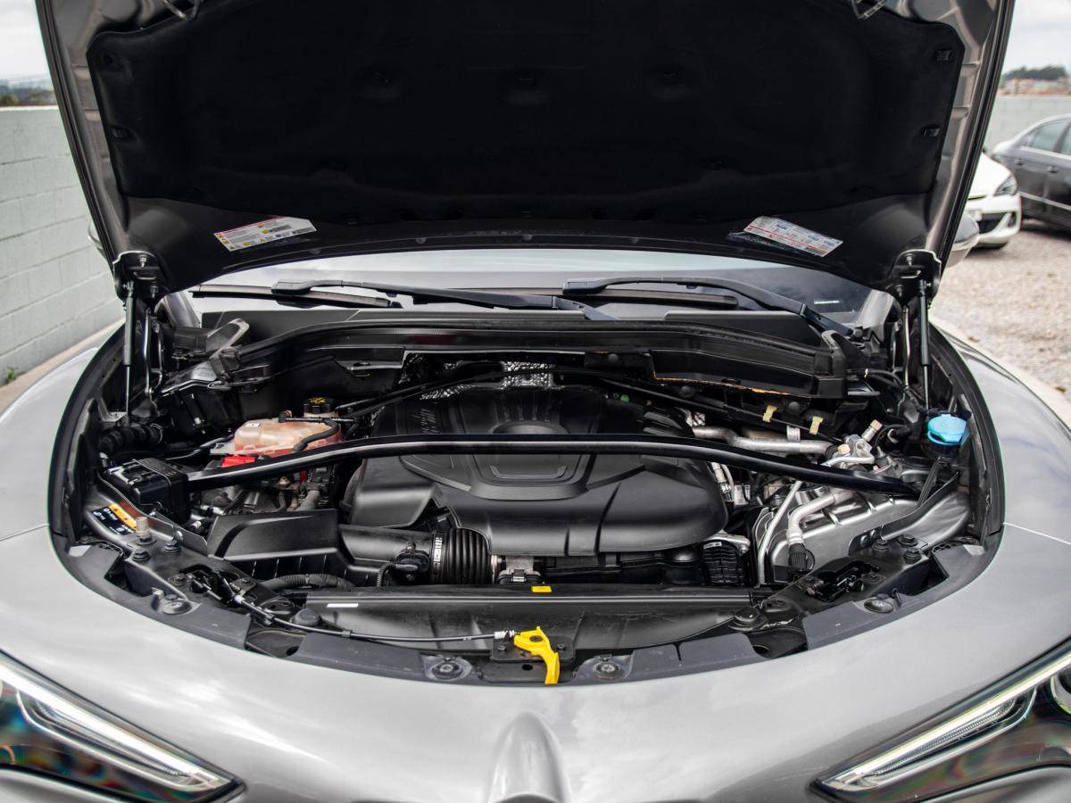 alfa-romeo-stelvio-2018-diesel-2143cc