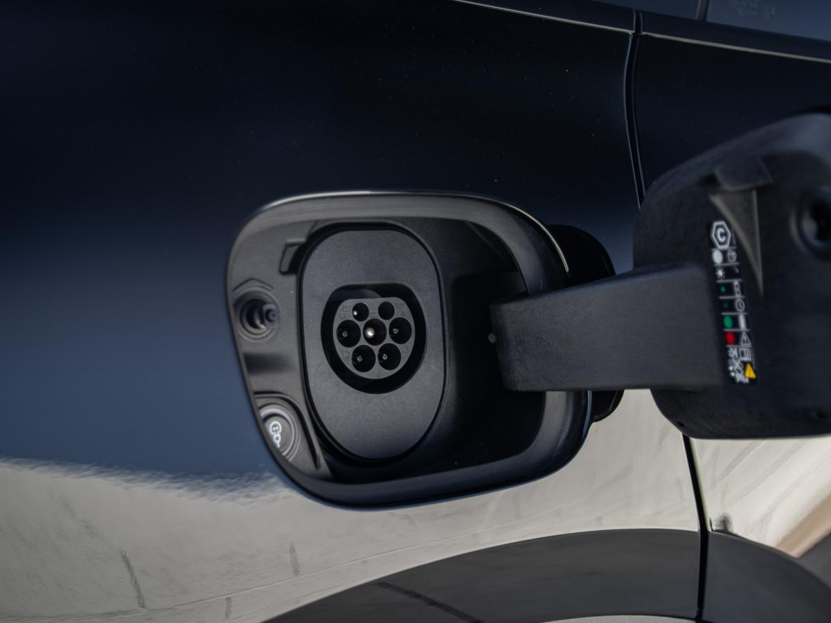 porsche-macan-2025-eletrico-0cc