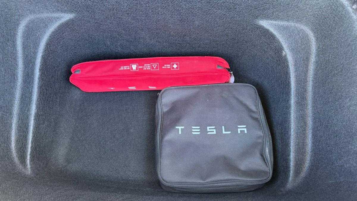 tesla-model-y-2023-eletrico-0cc
