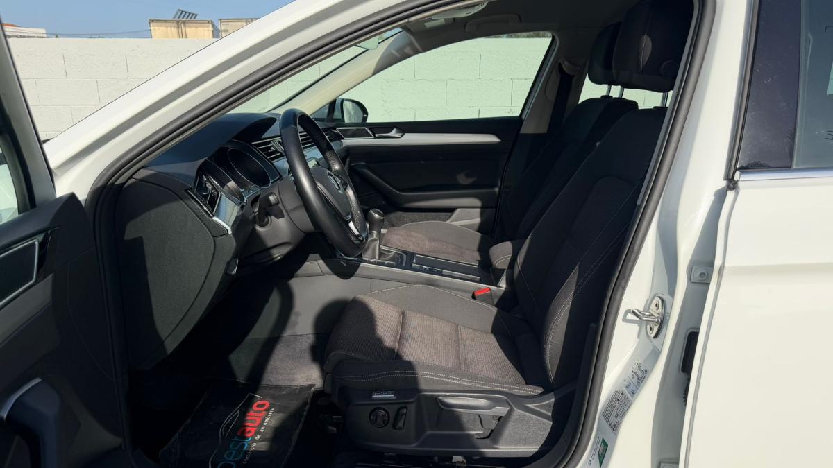 volkswagen-passat-variant-2017-diesel-1598cc