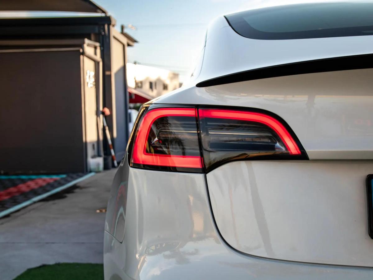 tesla-model-3-2022-eletrico-0cc