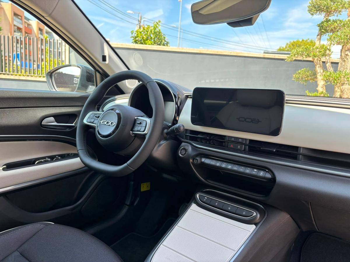 fiat-600-2026-gasolina-1199cc