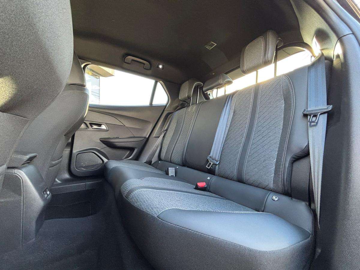 peugeot-2008-2024-gasolina-1199cc