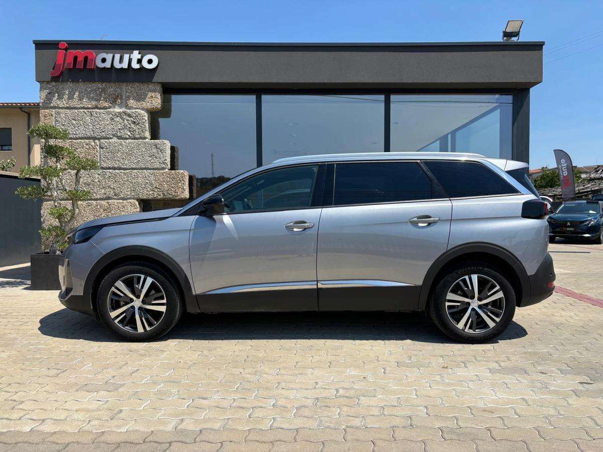 peugeot-5008-2023-gasolina-1199cc