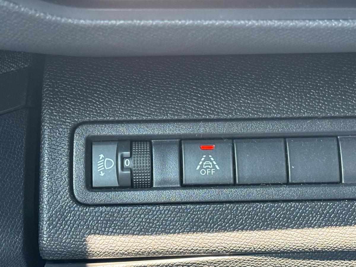 peugeot-5008-2023-gasolina-1199cc