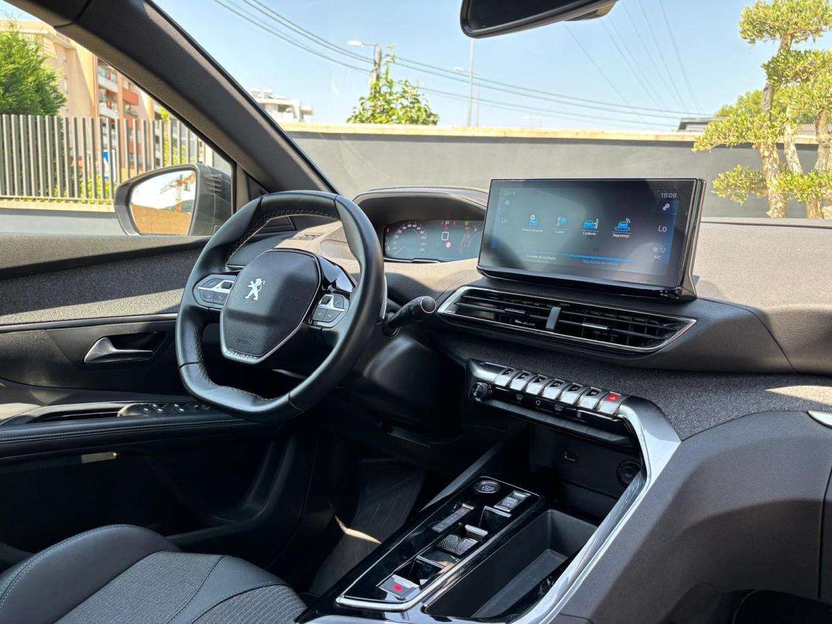 peugeot-5008-2023-gasolina-1199cc