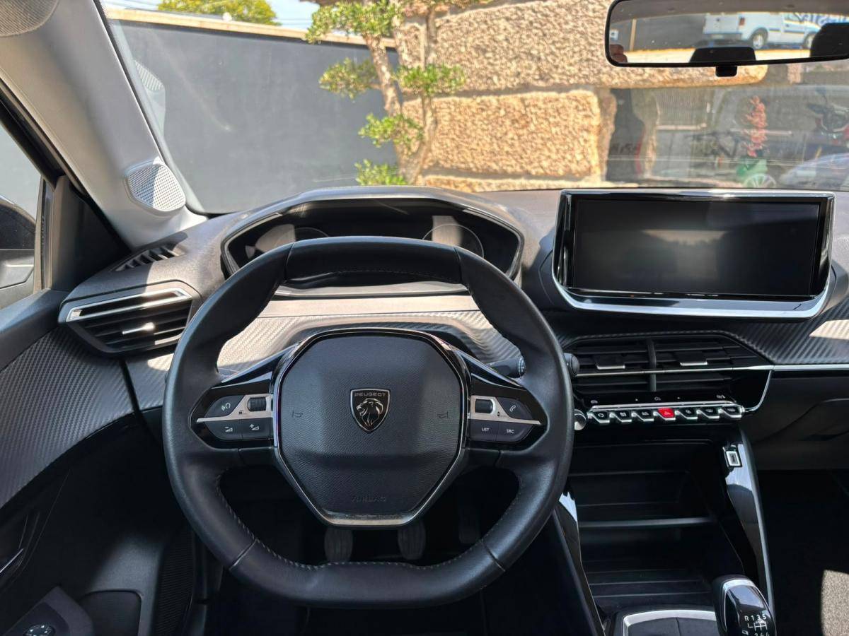 peugeot-208-2024-gasolina-1199cc