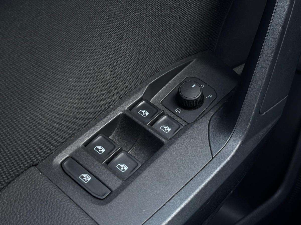 seat-ibiza-2025-gasolina-999cc