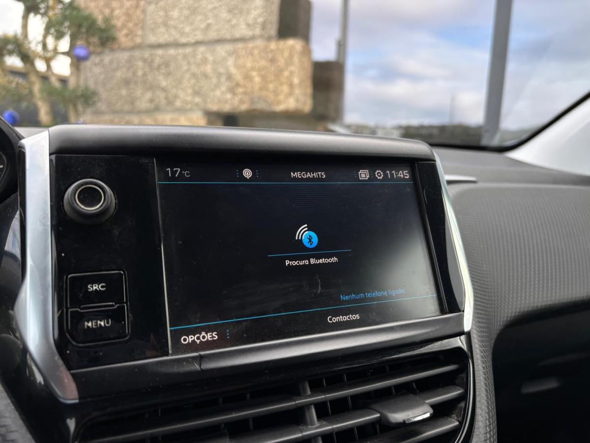 peugeot-2008-2018-gasolina-1199cc