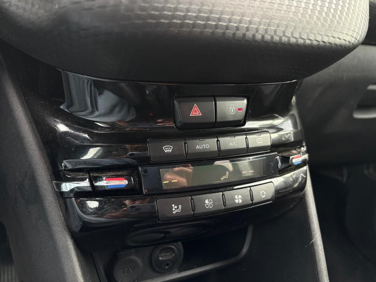 peugeot-2008-2018-gasolina-1199cc