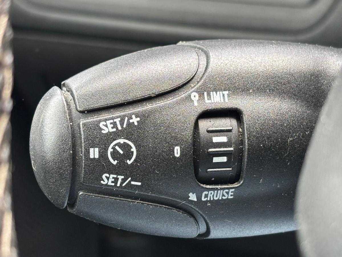 peugeot-2008-2018-gasolina-1199cc