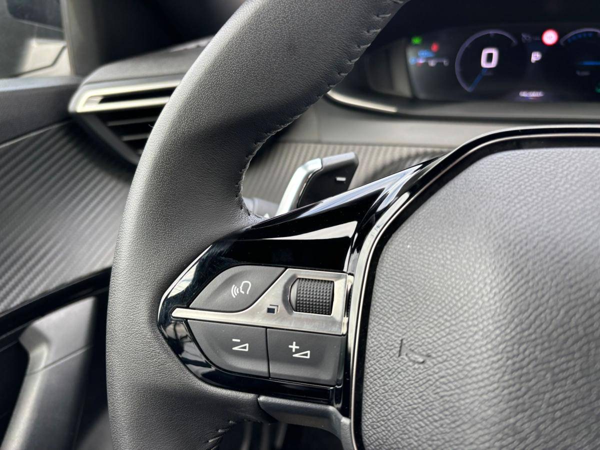 peugeot-2008-2025-hibrido-a-gasolina-1199cc