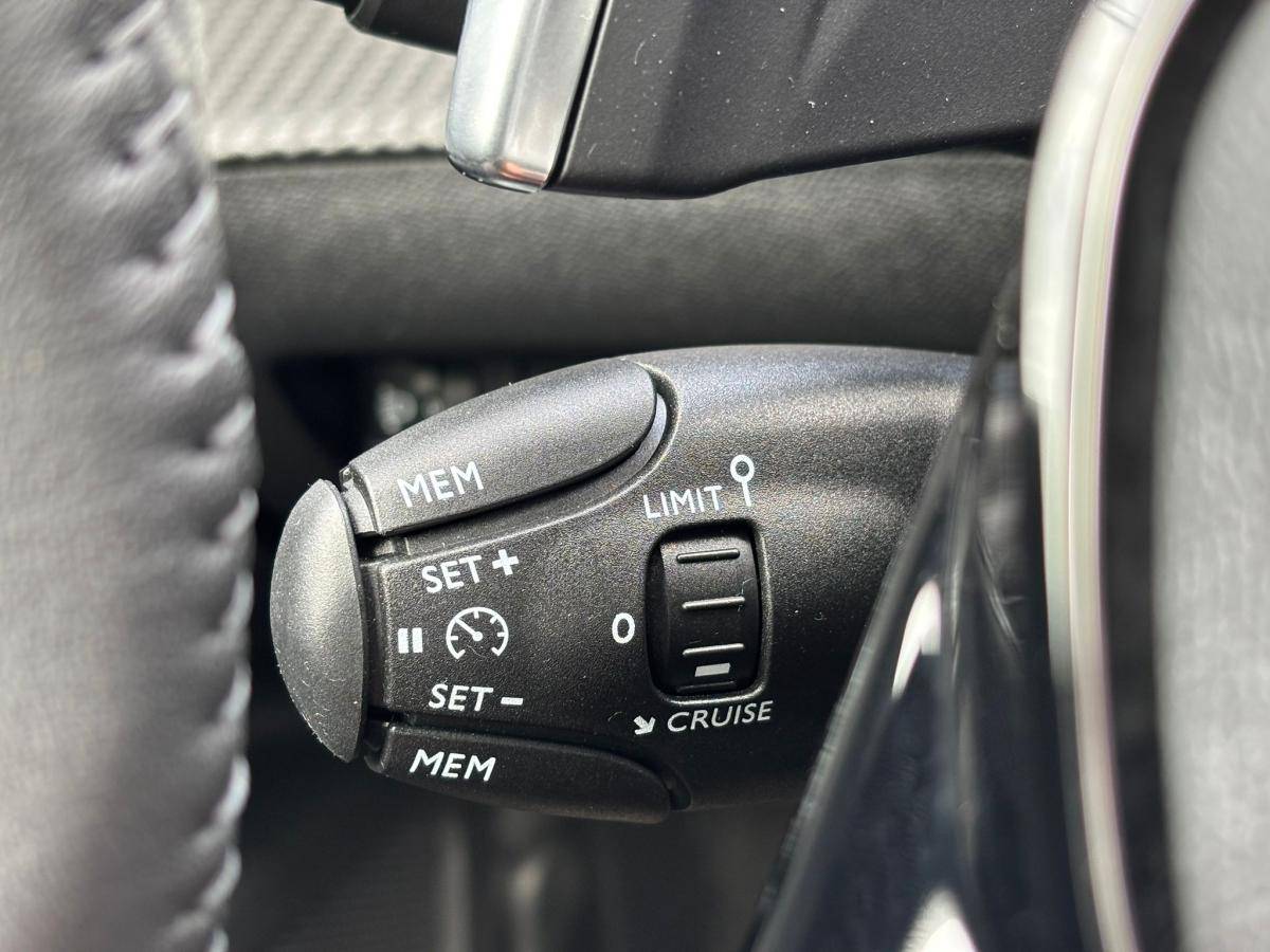 peugeot-2008-2025-hibrido-a-gasolina-1199cc